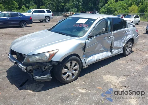 2010 Honda Accord Lx z USA, uszkodzony, nr VIN 1HGCP2F37AA100180
